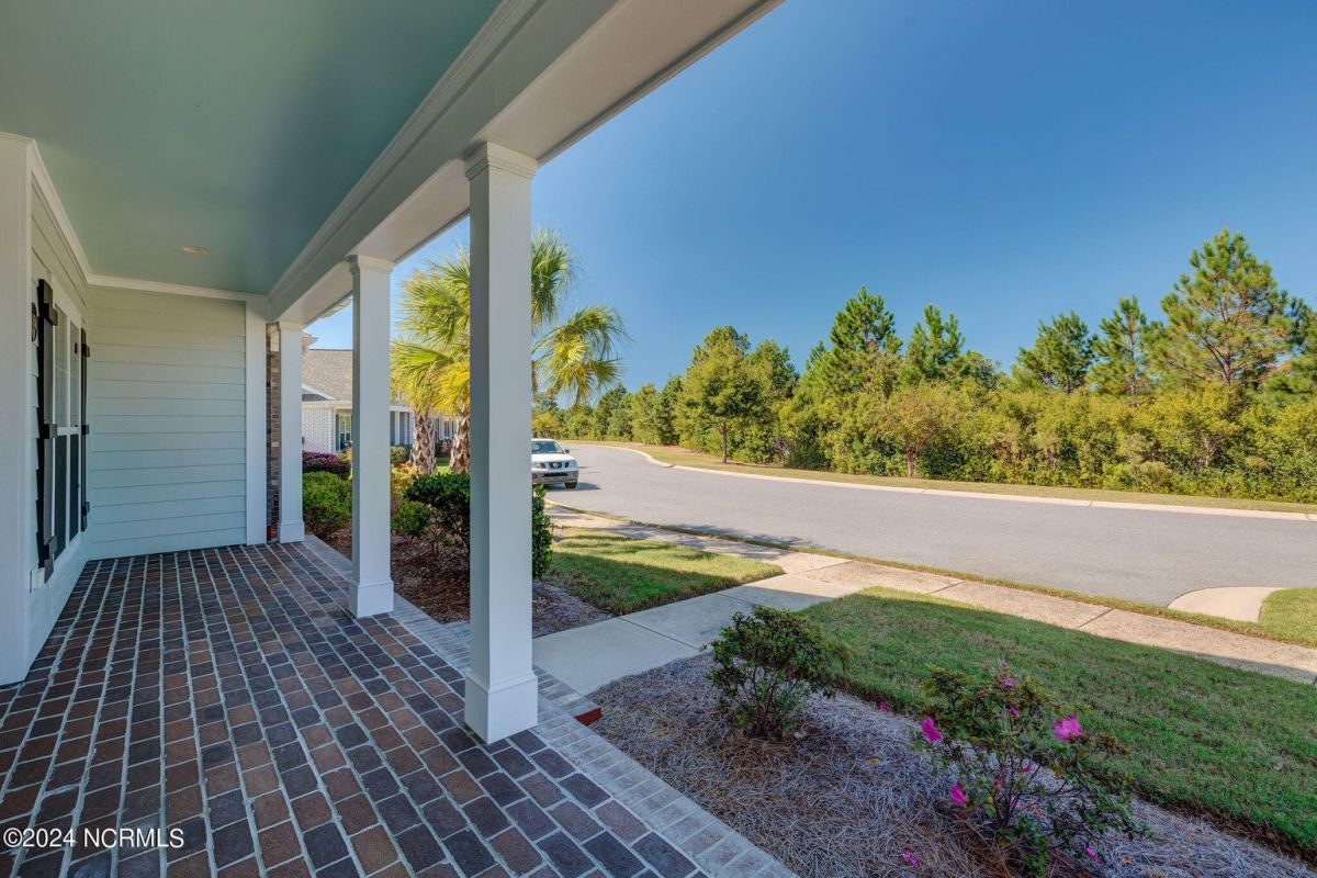 8454 Oak Abbey Trail