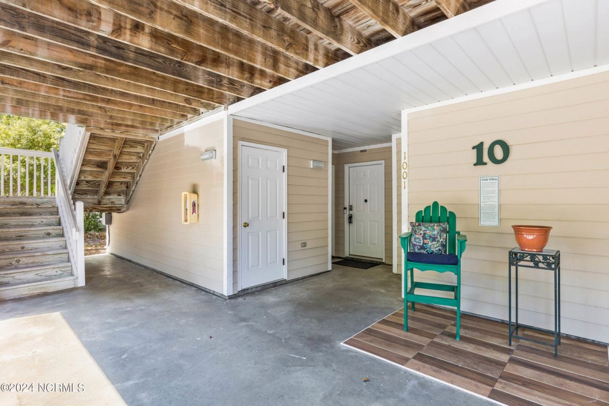 3350 Club Villas Drive