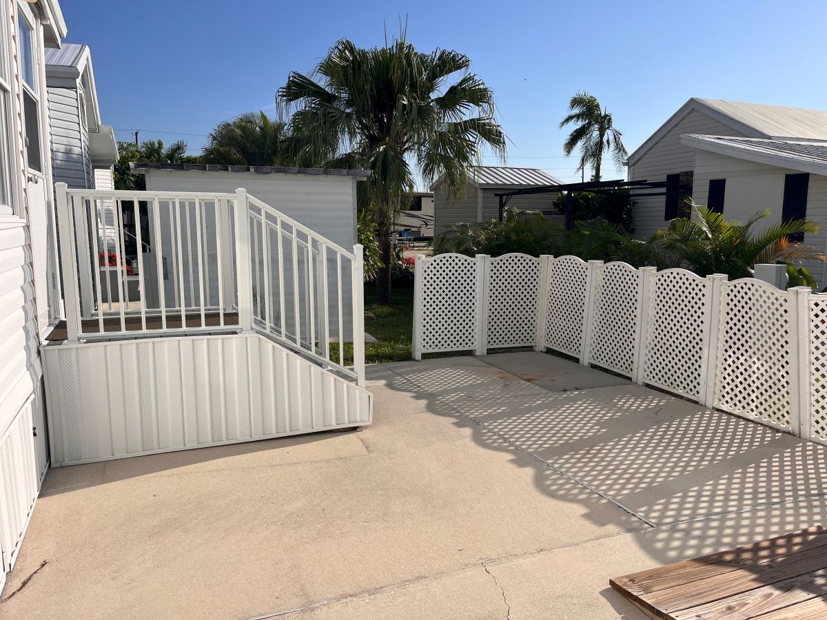 1000 Wiggins Pass Rd #055