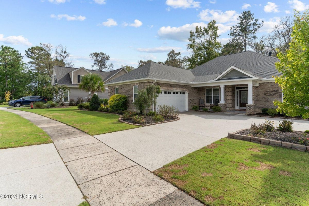 8224 Oak Abbey Trail