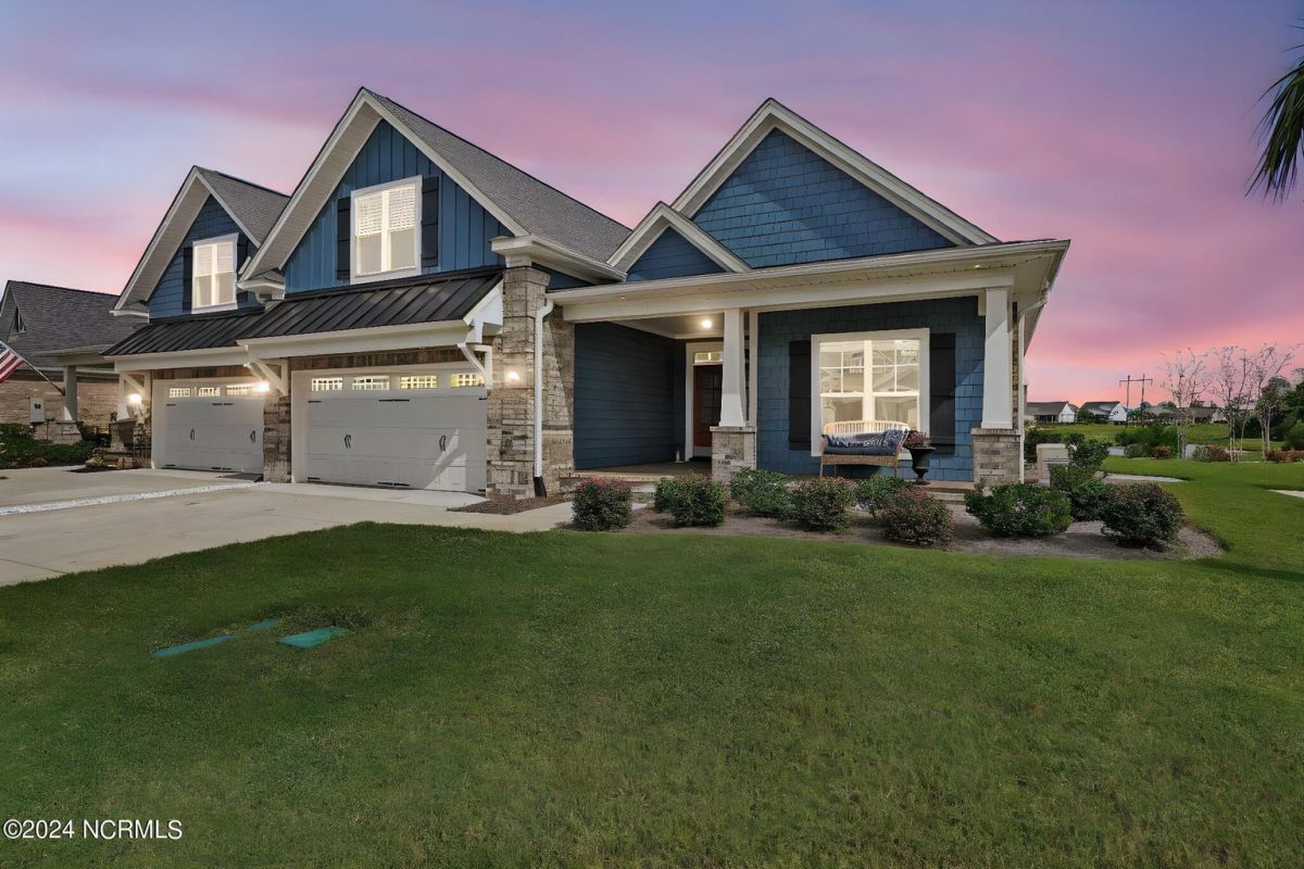 8974 Mango Bay Court