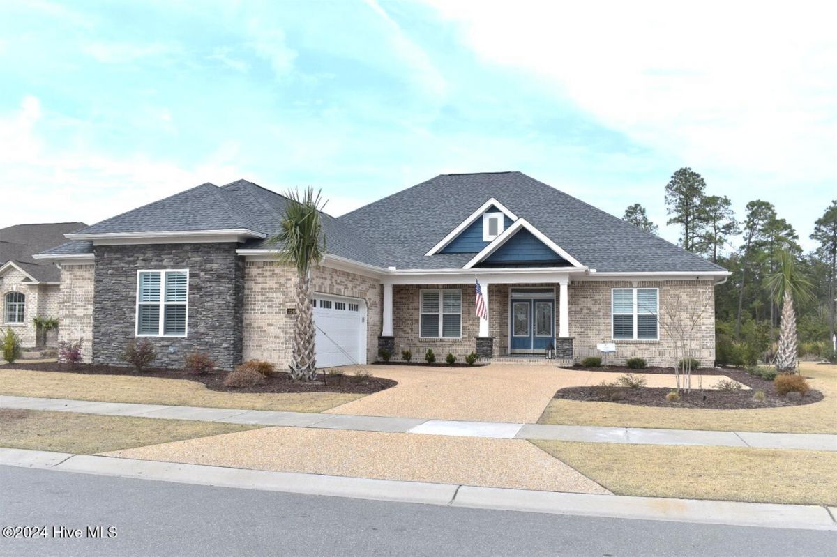 2409 North Sugargrove Trail