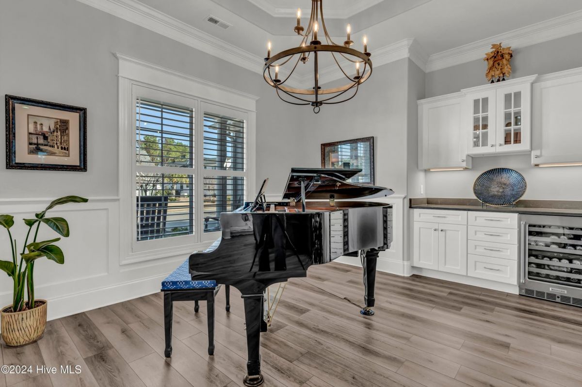 2619 Timber Crest Drive