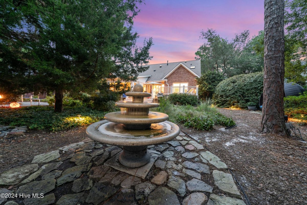 3303 Gordonia Circle