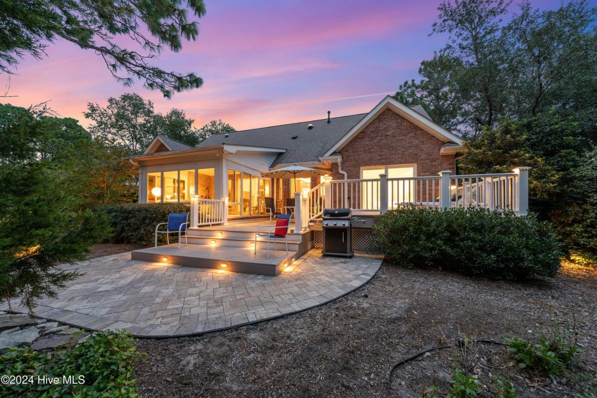 3303 Gordonia Circle