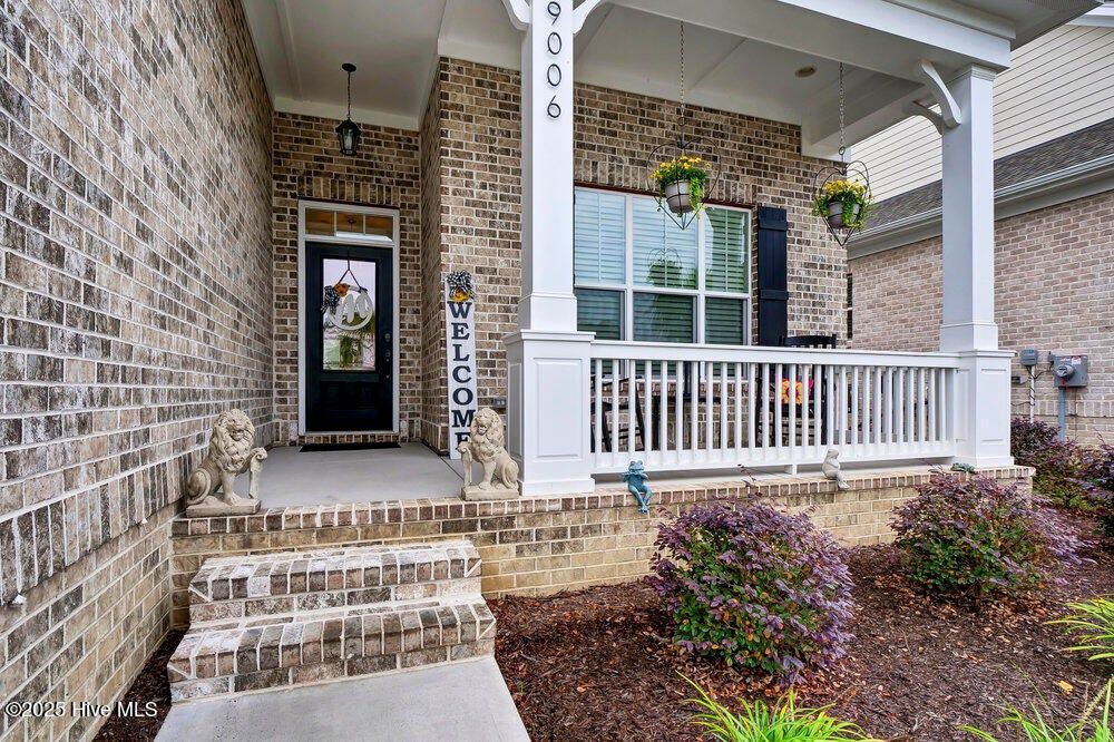 9006 Mango Bay Court