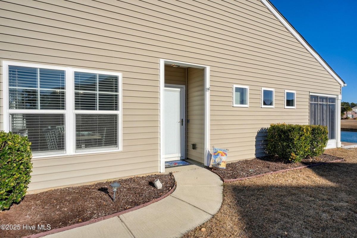 1061 Chadsey Lake Drive