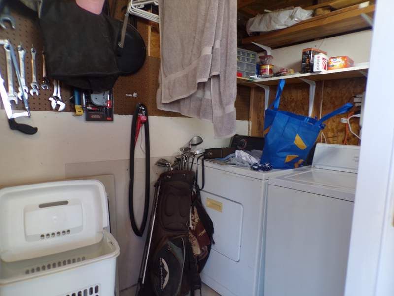 1050 S. Arizona Blvd. #118