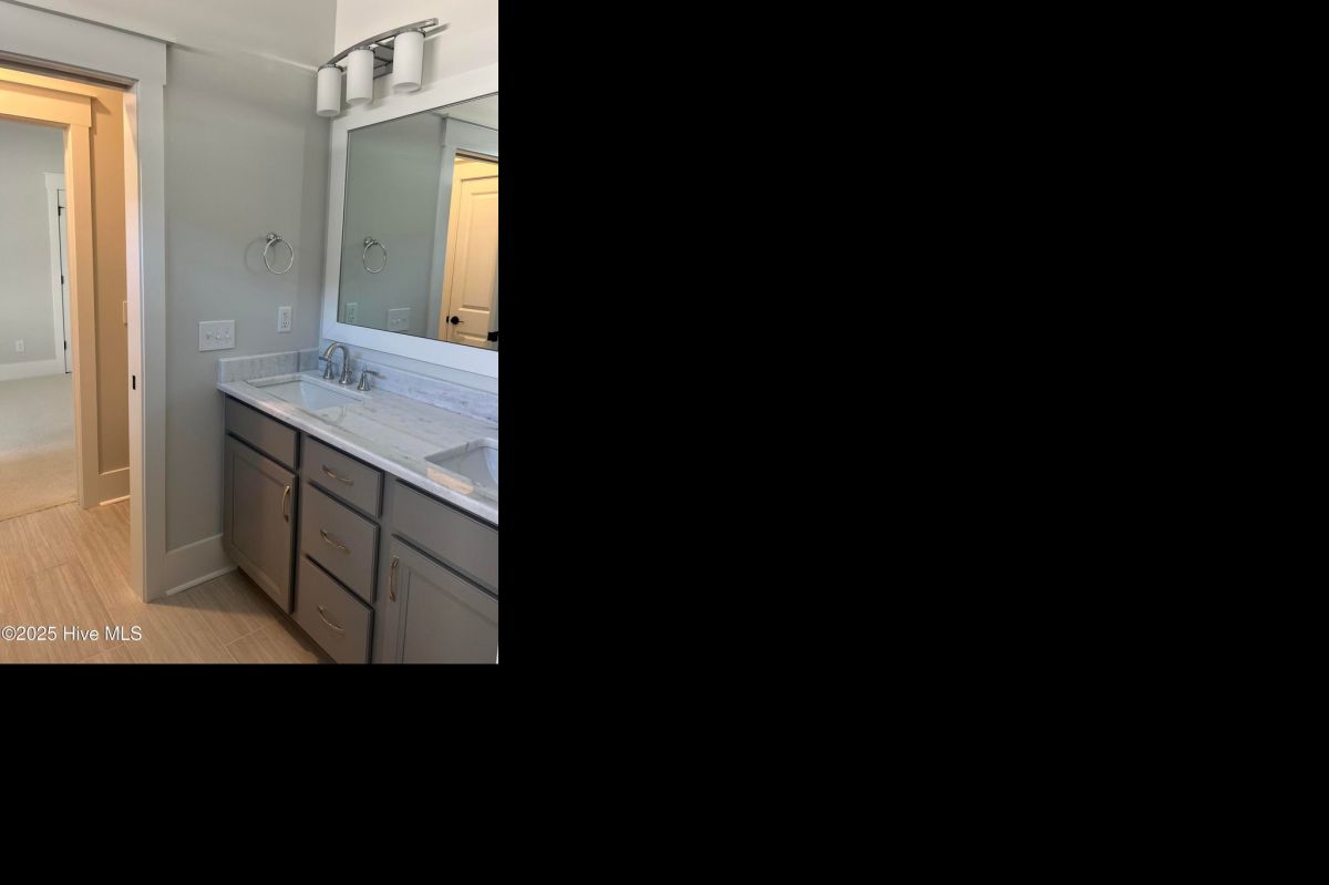 9704 Nuova Way