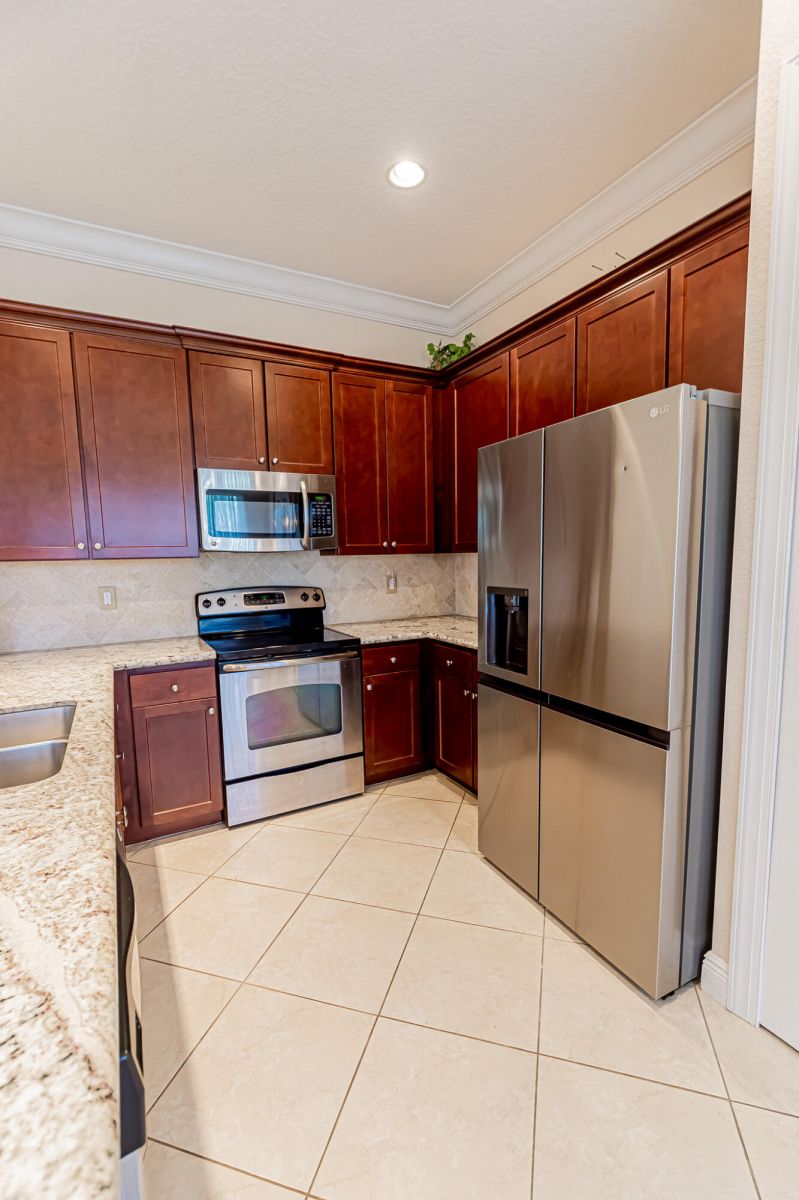 9704 Nuova Way
