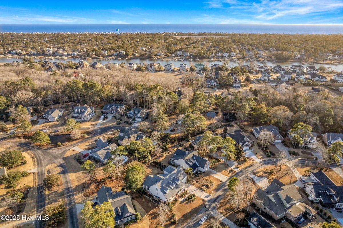 2793 Oakbluff Circle