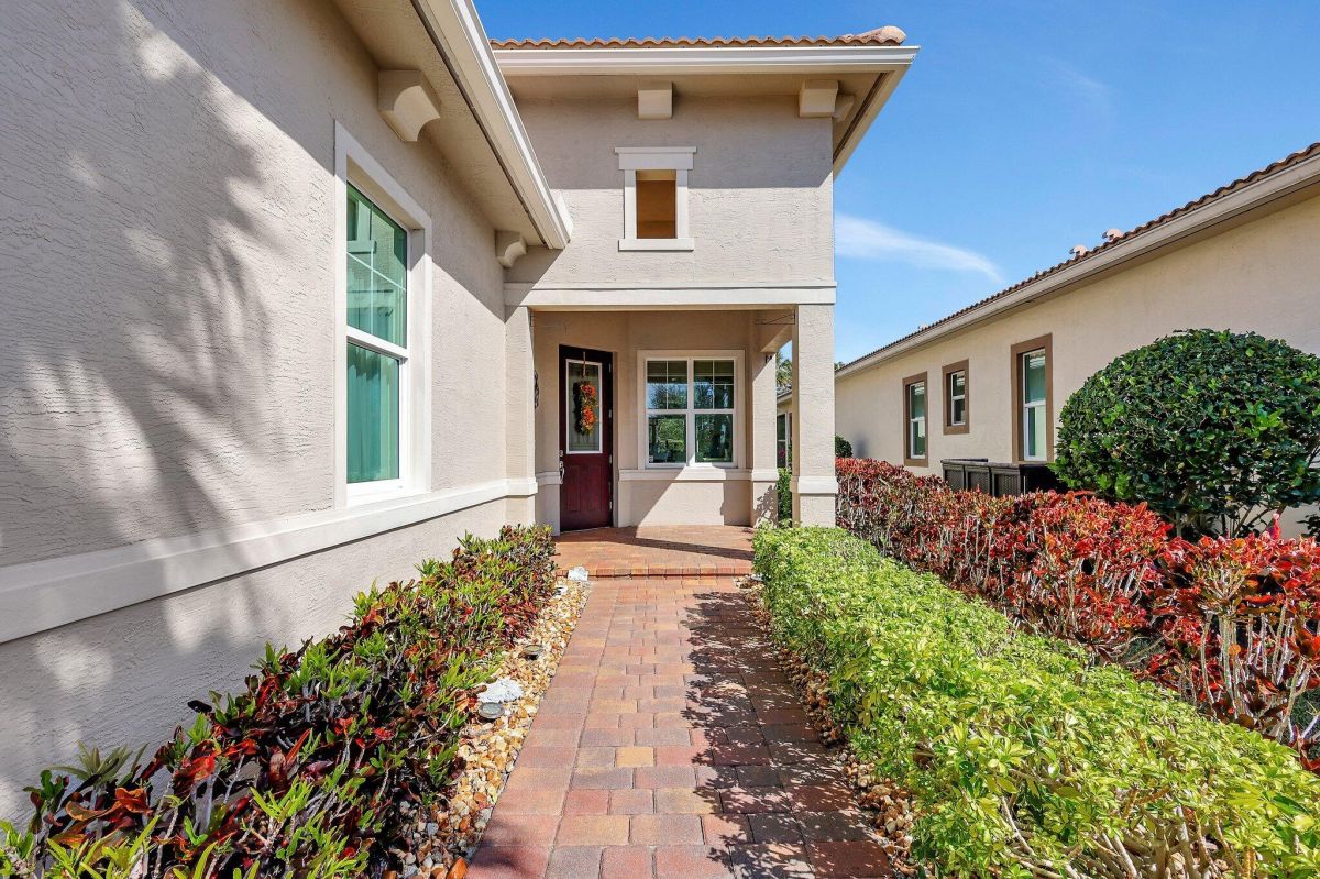 11233 Visconti Way