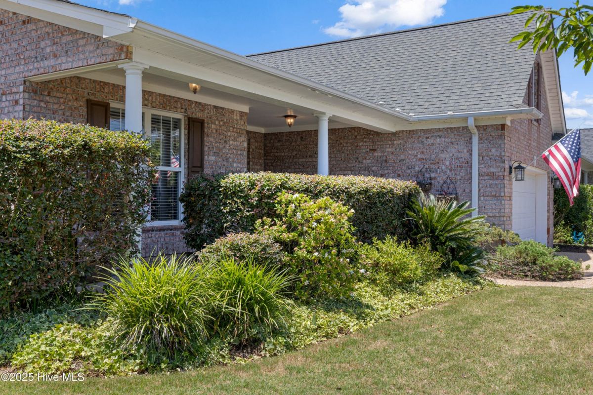1243 Nightingale Court