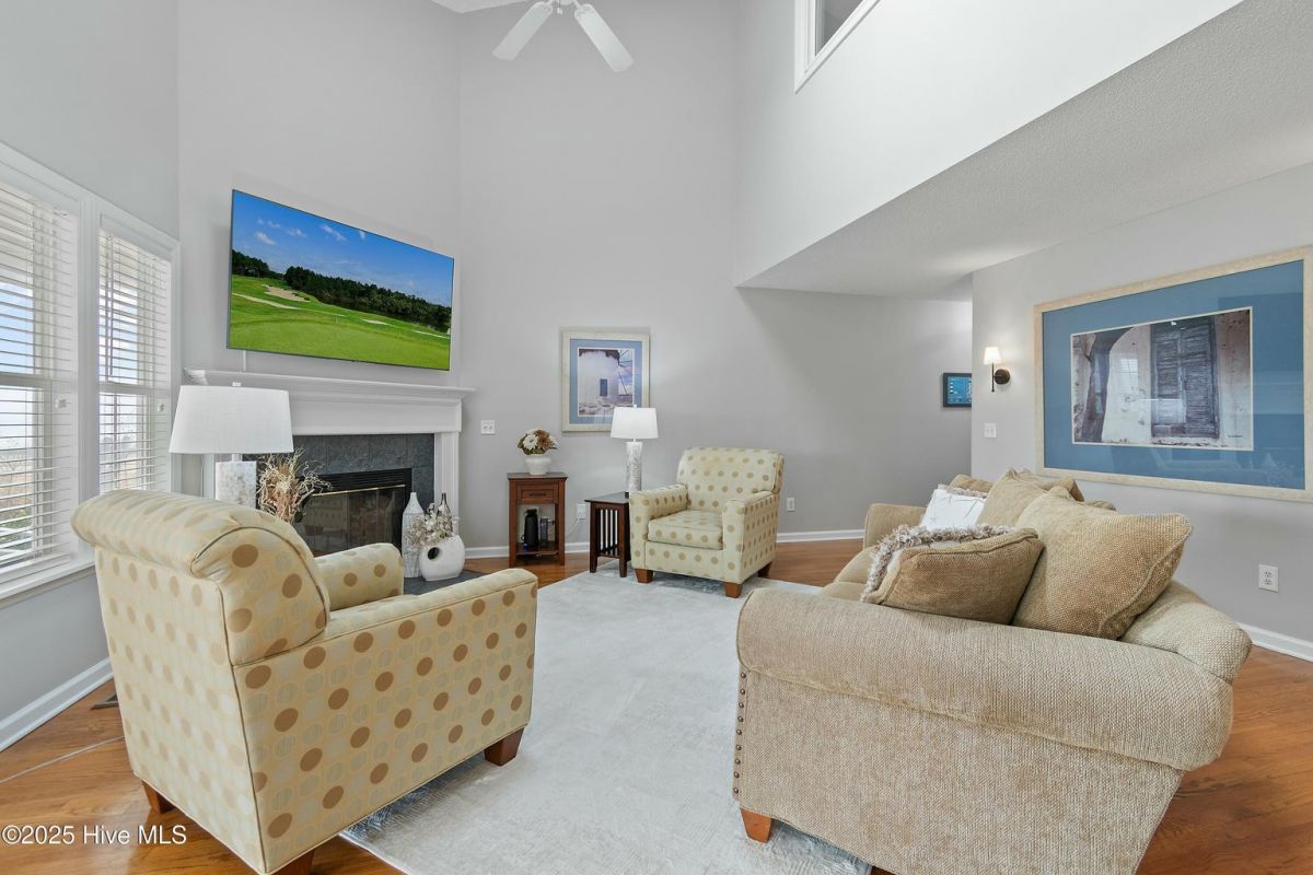 3155 Lakeside Commons Drive