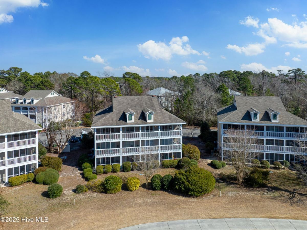 3350 Club Villas Drive