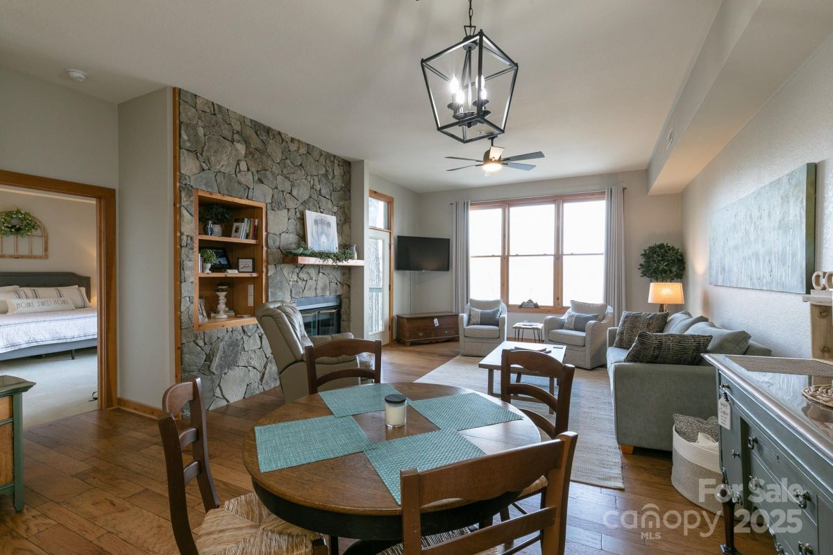 10 Stoney Falls Loop