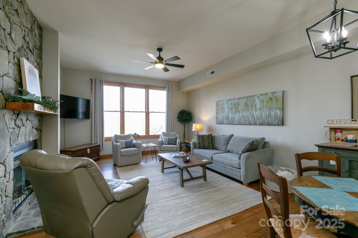 10 Stoney Falls Loop
