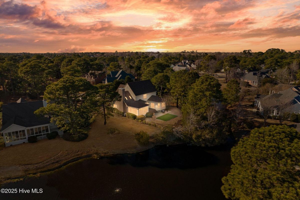 2904 Trailwood Drive