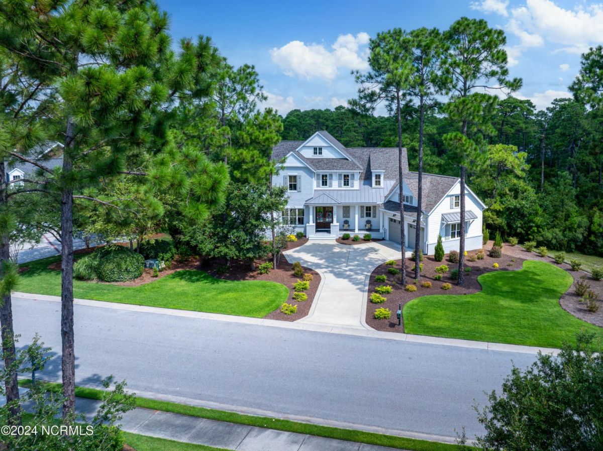 3904 Marshfield Drive