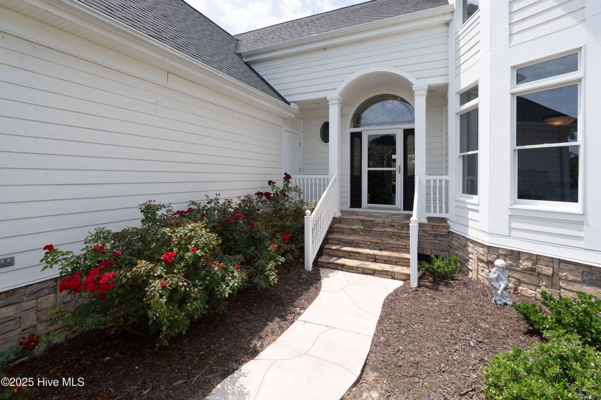 3533 Sanderling Drive