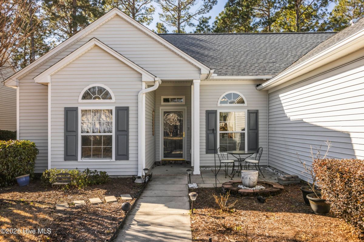 484 Sandpiper Bay Drive