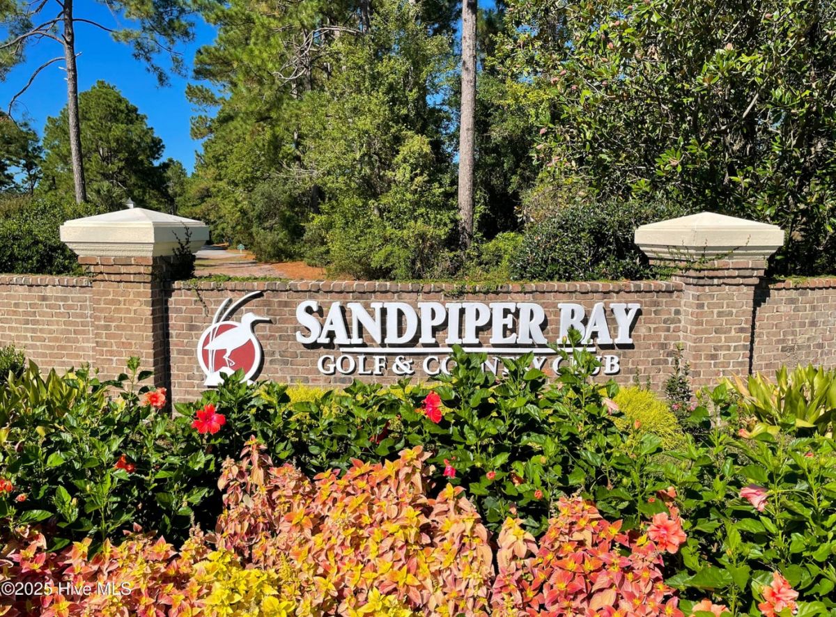 484 Sandpiper Bay Drive