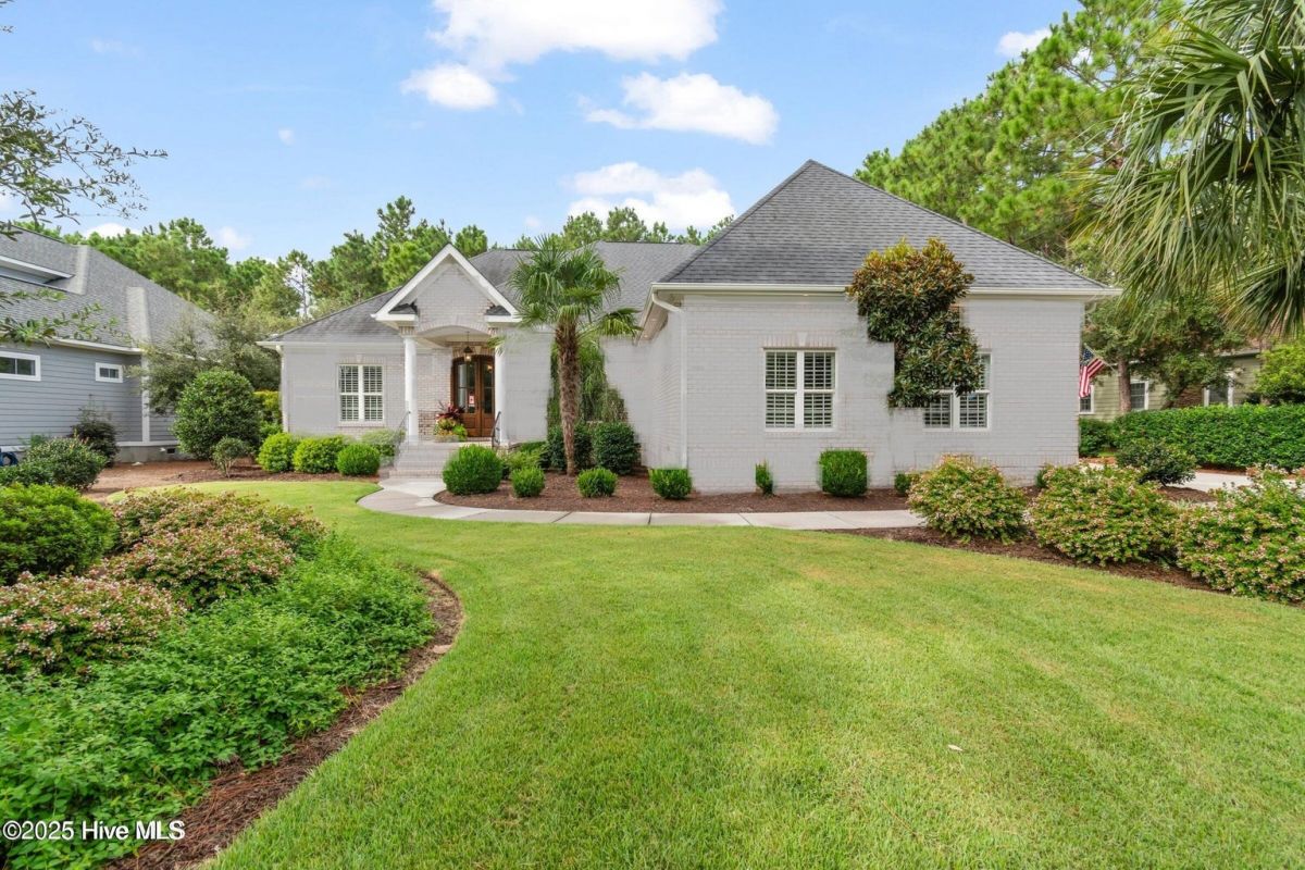 3809 Ridge Crest Drive