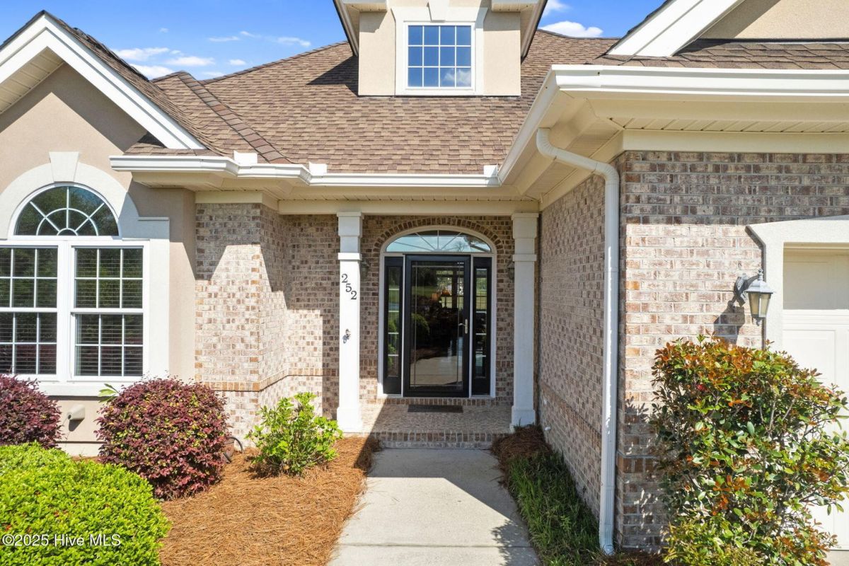 252 Sedgefield Place