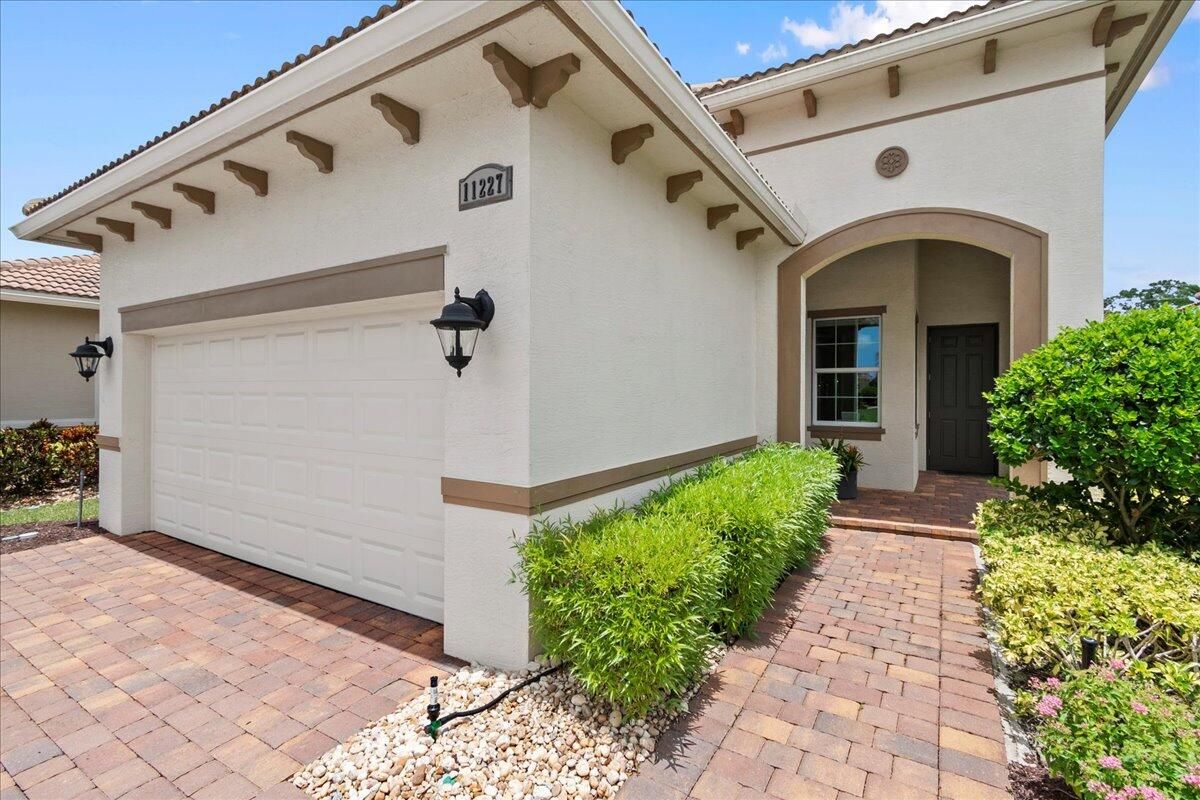 11227 Visconti Way