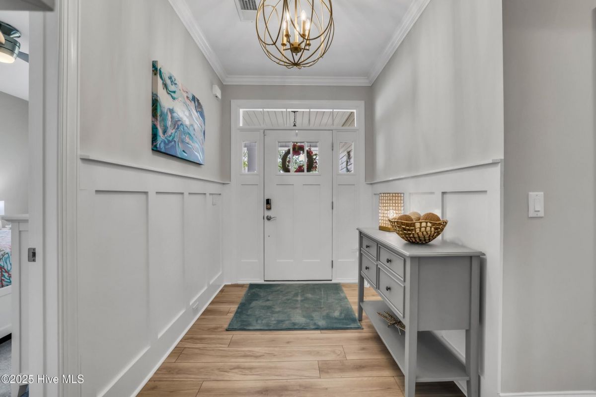 7016 Bonaventure Street