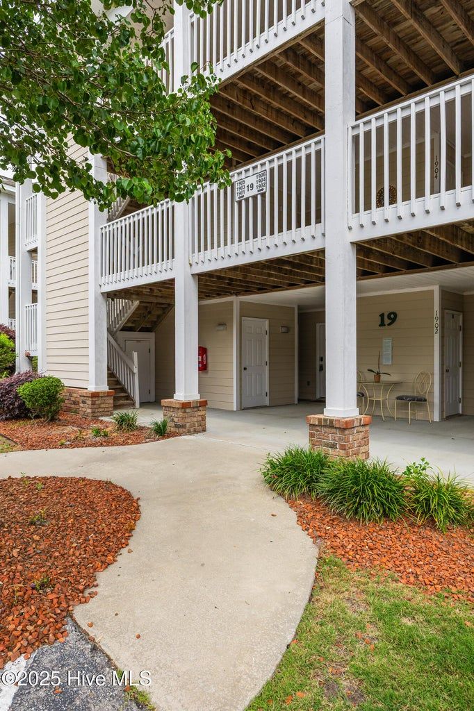 3350 Club Villas Drive