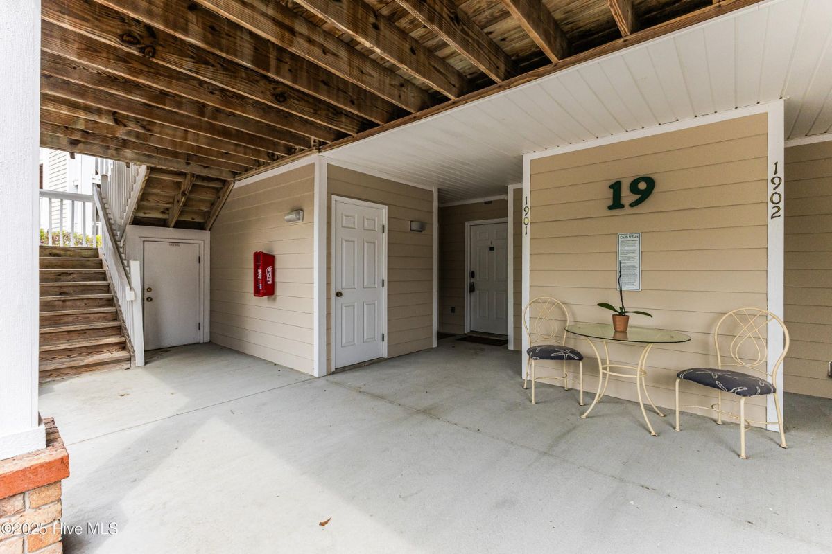 3350 Club Villas Drive