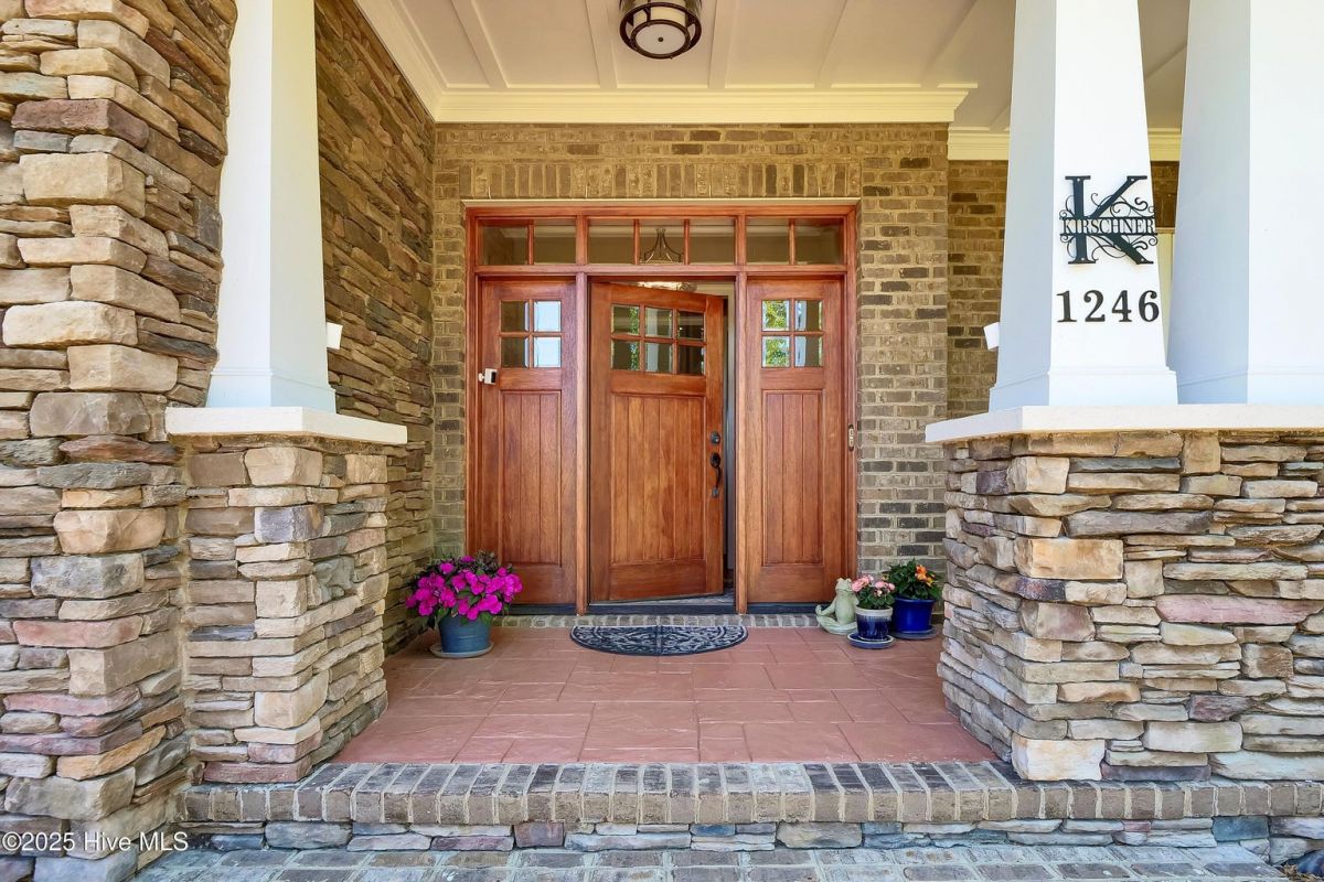 1246 Wood Lily Circle