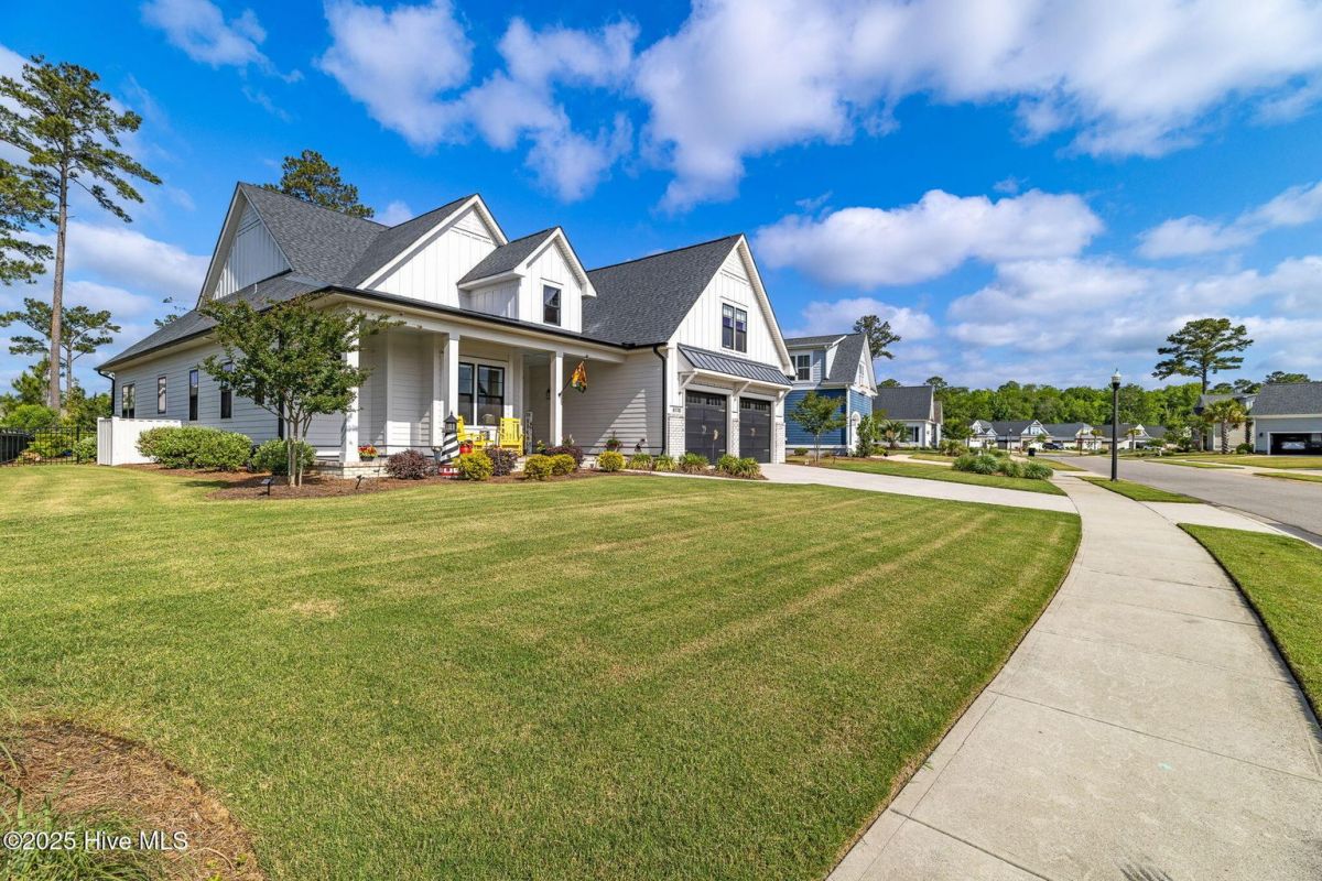 8118 Manassas Lake Lane