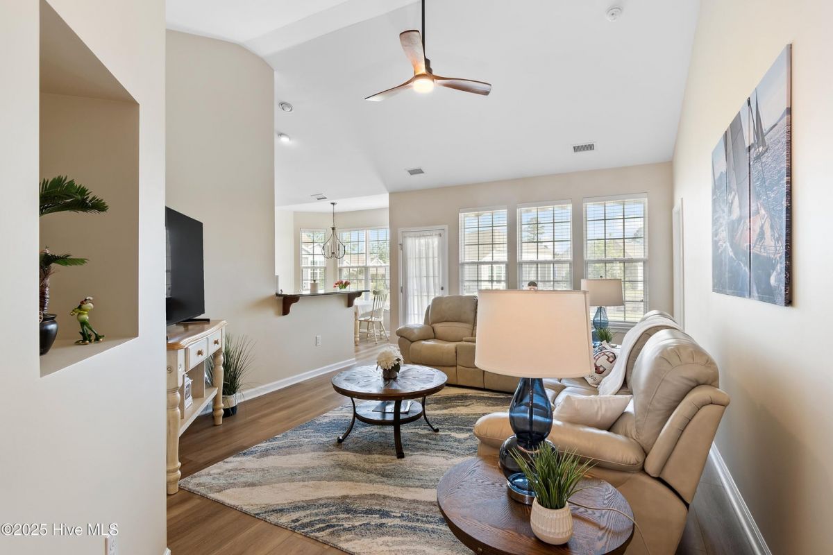 3 Coffee Mill Creek Lane