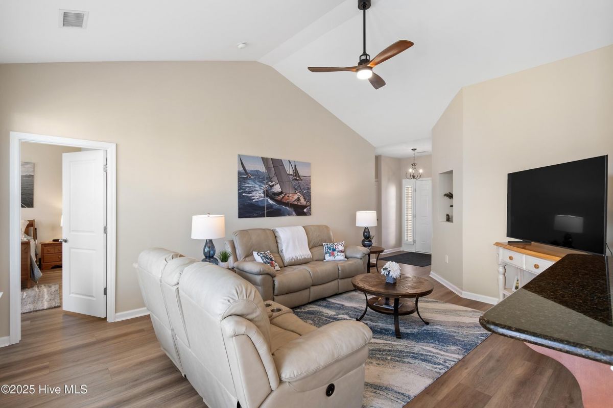 3 Coffee Mill Creek Lane