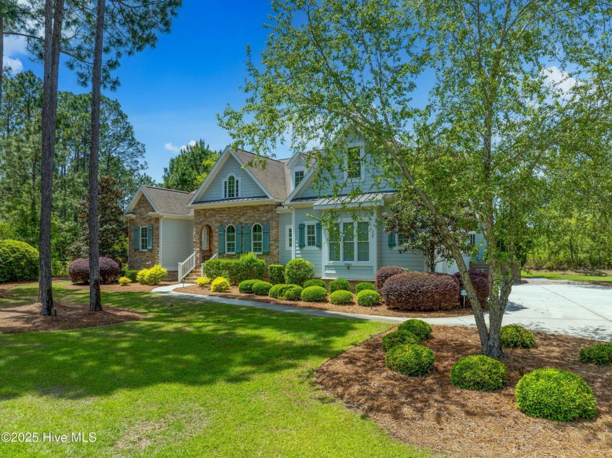 3846 Ridge Crest Drive