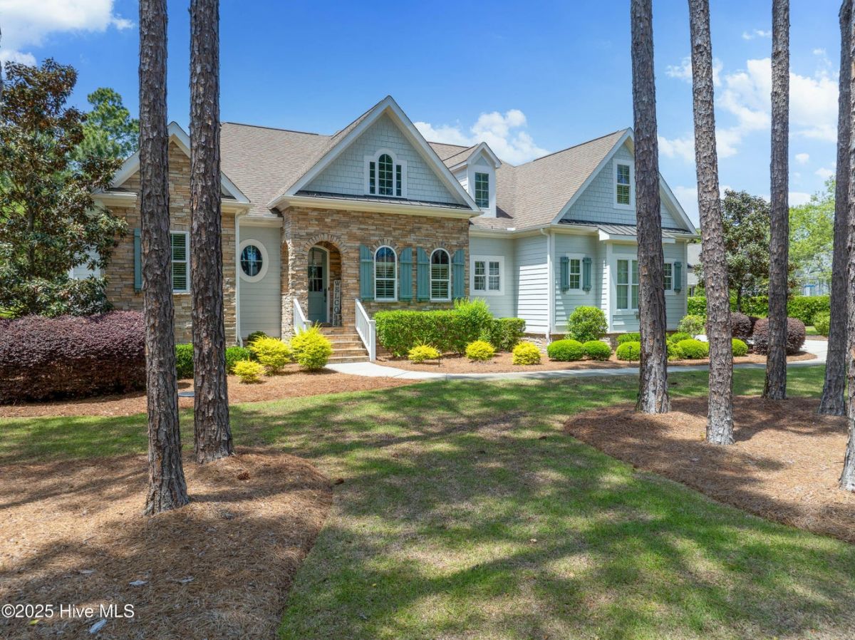 3846 Ridge Crest Drive