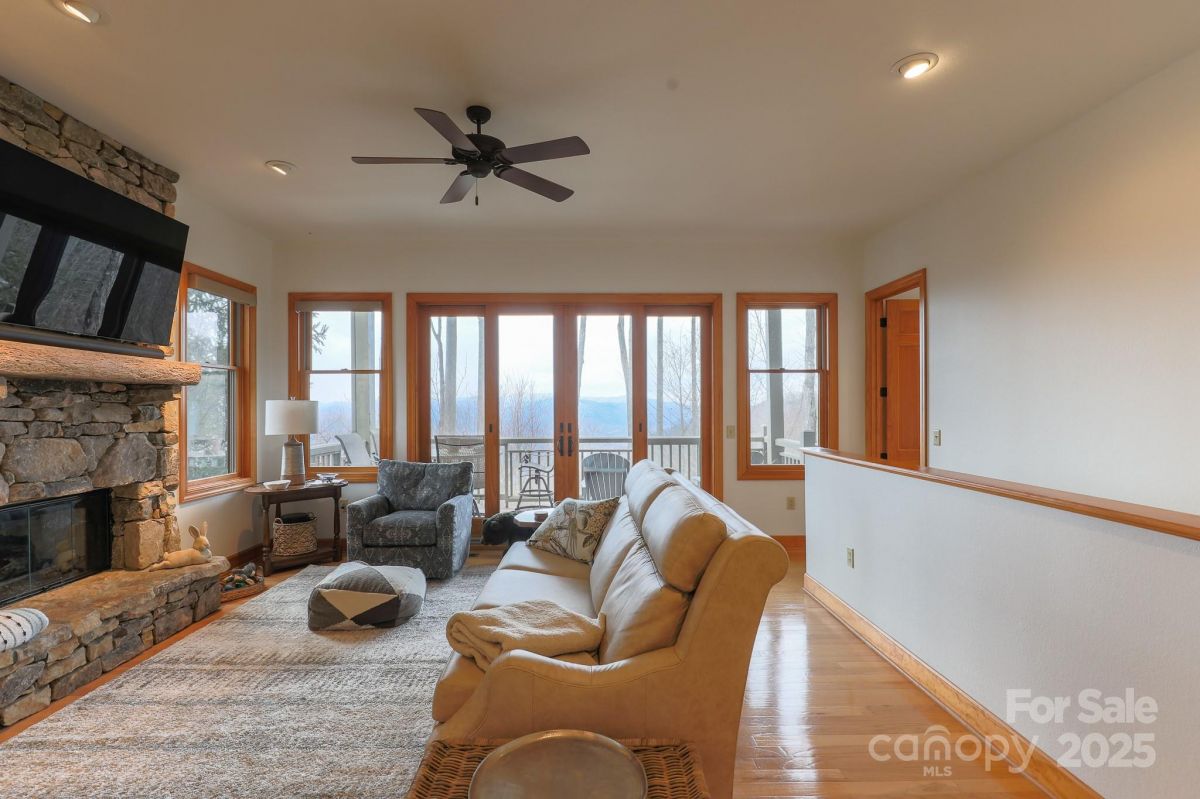528 Andrew Banks Road