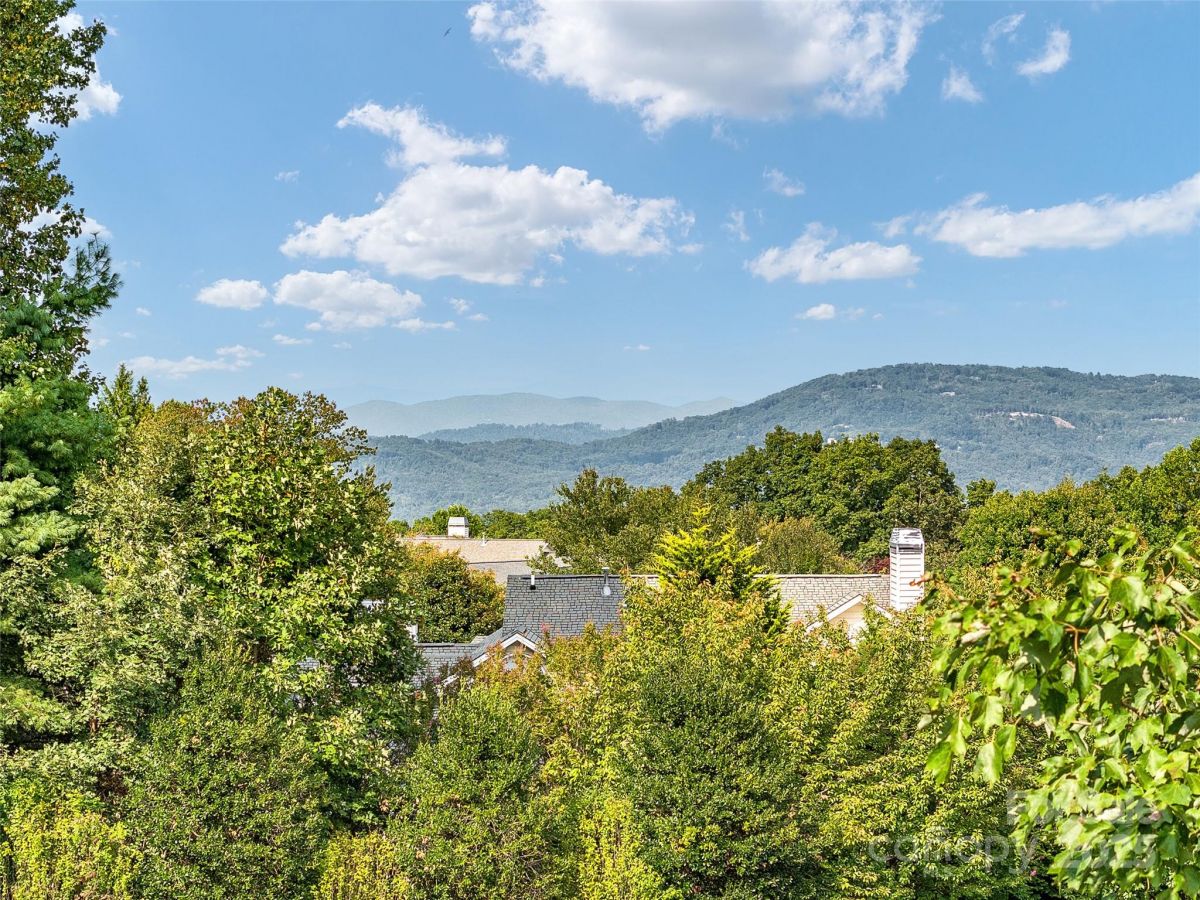 105 Valley Hill Drive