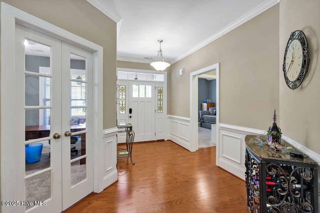 2154 Forest View Circle