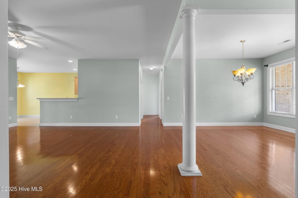1107 Veranda Court