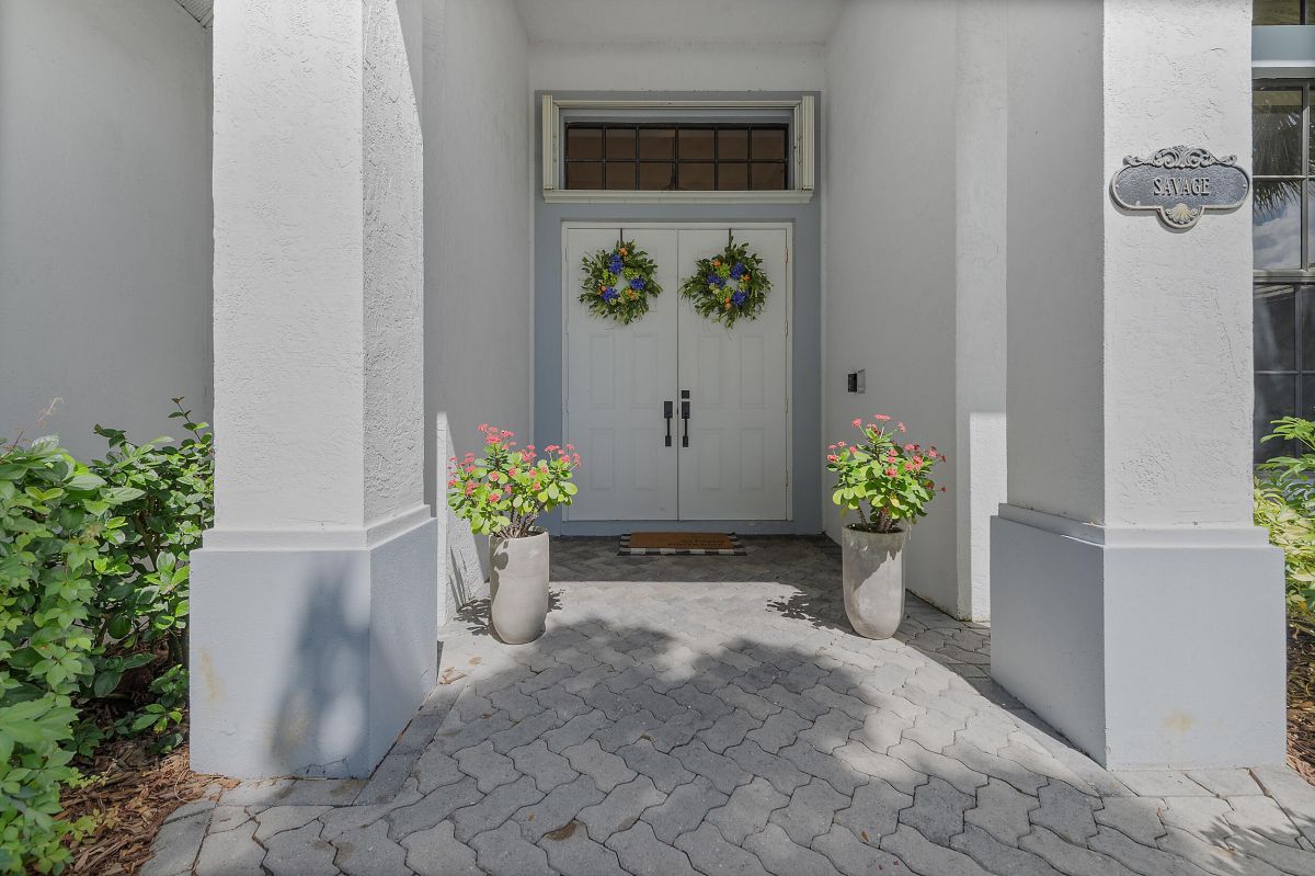 756 Pelican Cove