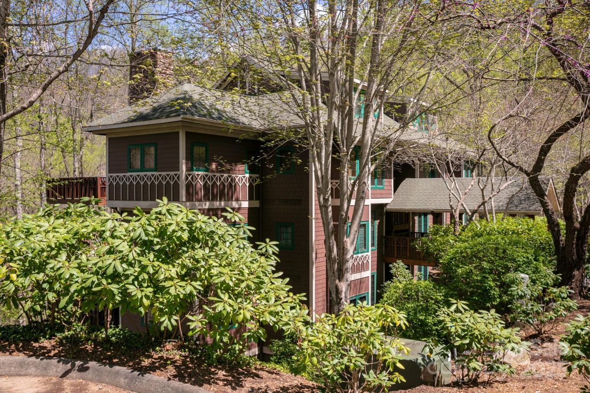 81 Creekside Way