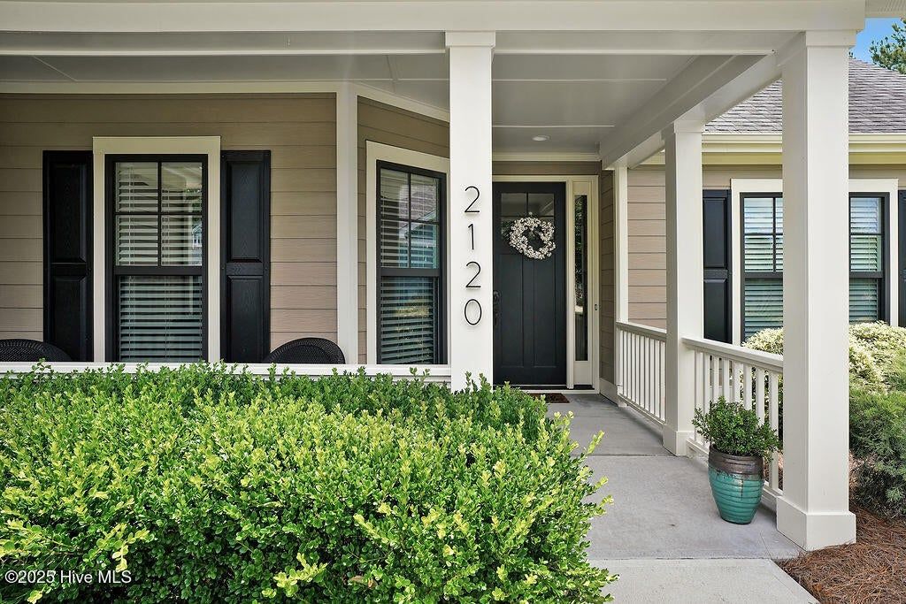 2120 Forest View Circle