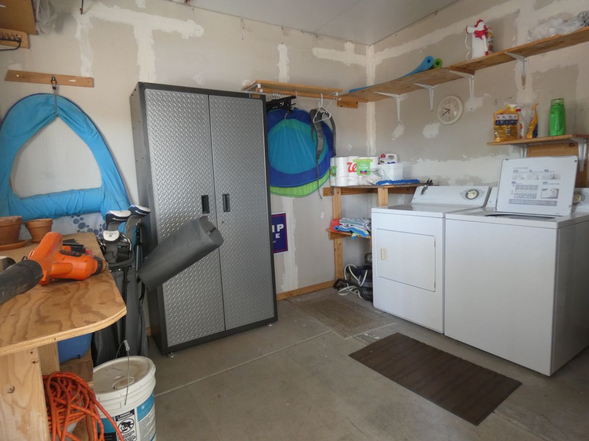 1110 North Henness Rd 130