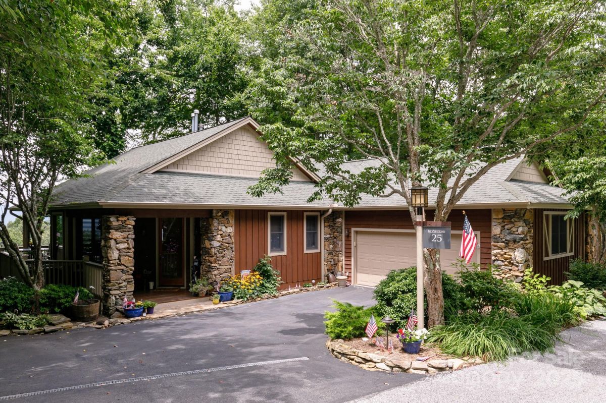 25 Ivy Point Lane