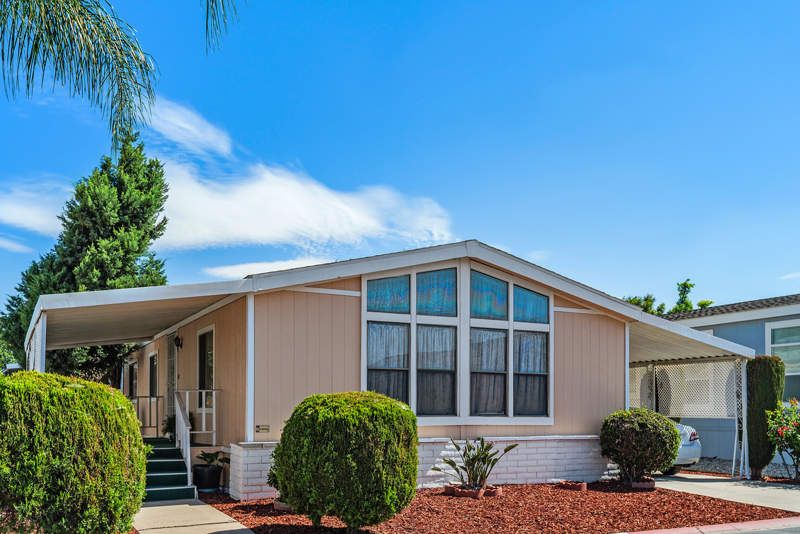 1456 E Philadelphia St #136