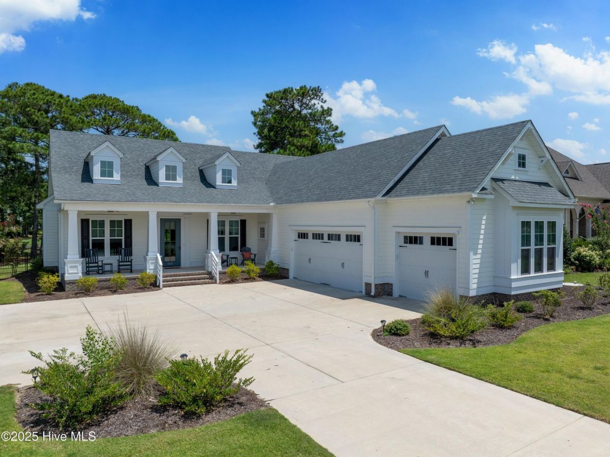 2805 Inverness Circle