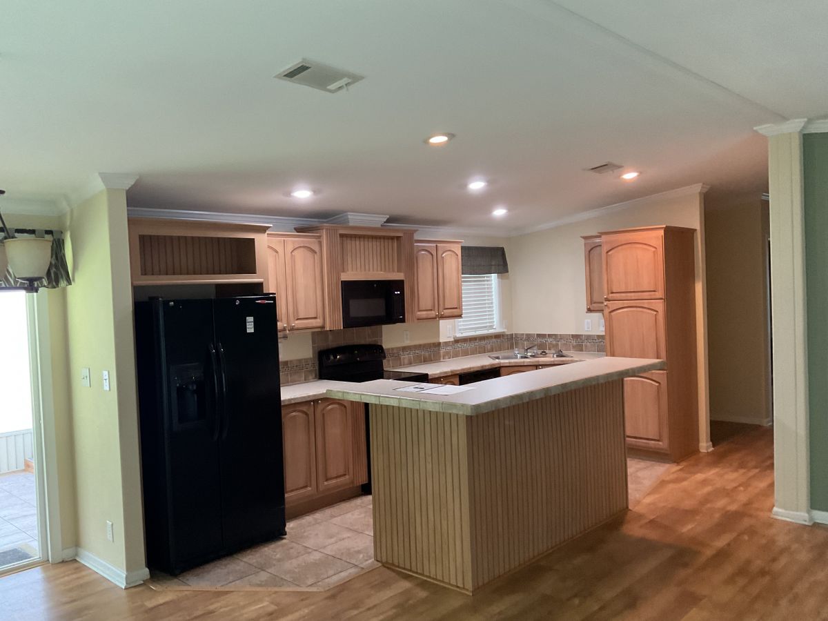 15431 LAKESHORE VILLA DRIVE